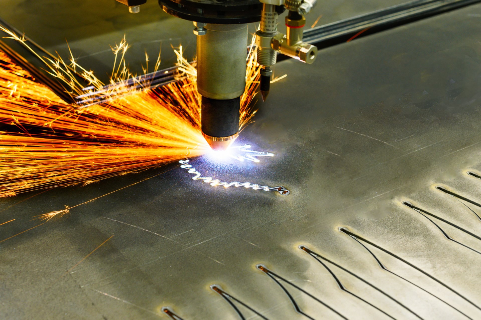 CNC Cutting Technologies and Costs